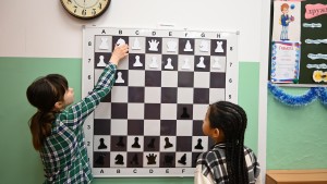 Шахматы в 4 б классе